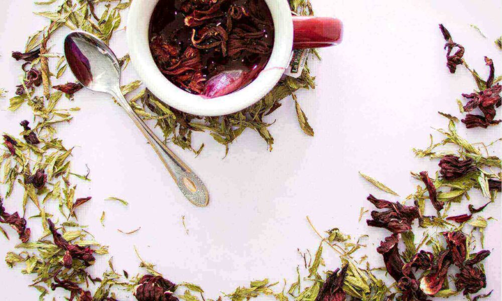 5 DIY Detox Tea Recipes You Can Make at Home