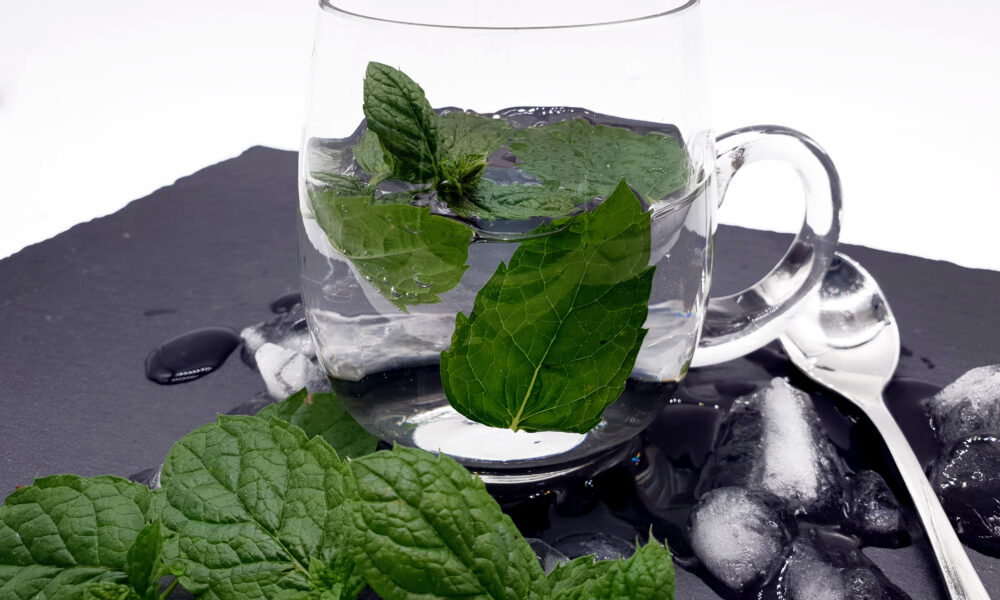 Can Peppermint Tea Reduce Bloating and Fat Storage?